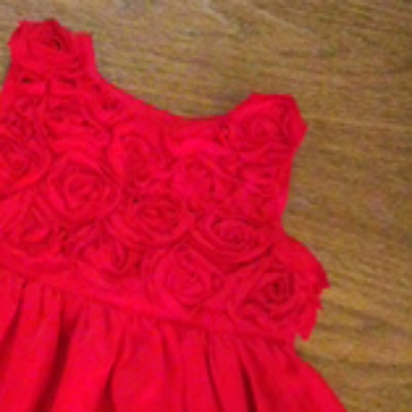 Dress - Picture 3 of 4